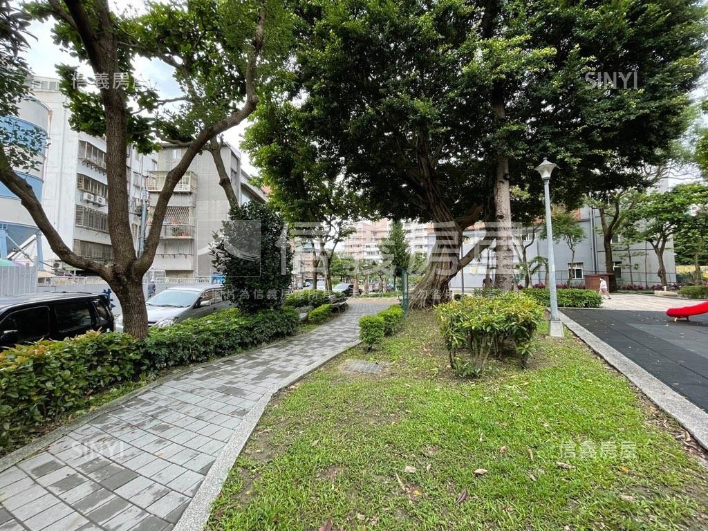 基泰大安Ｅ２＋車位房屋室內格局與周邊環境