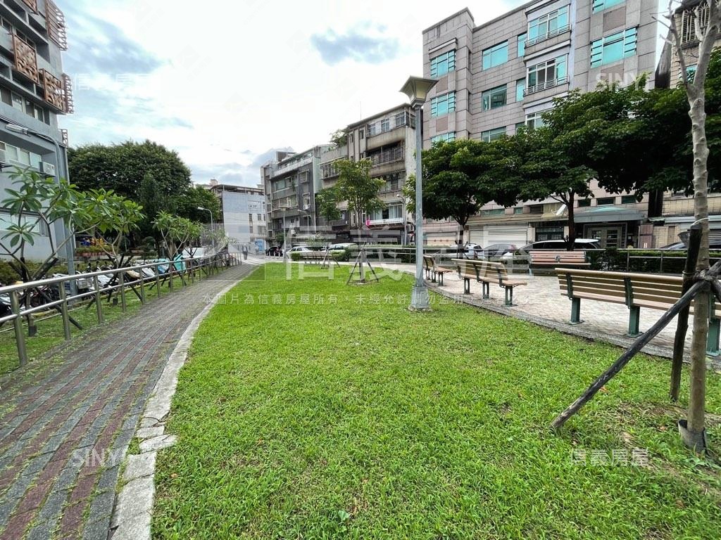 基泰大安Ｅ２＋車位房屋室內格局與周邊環境