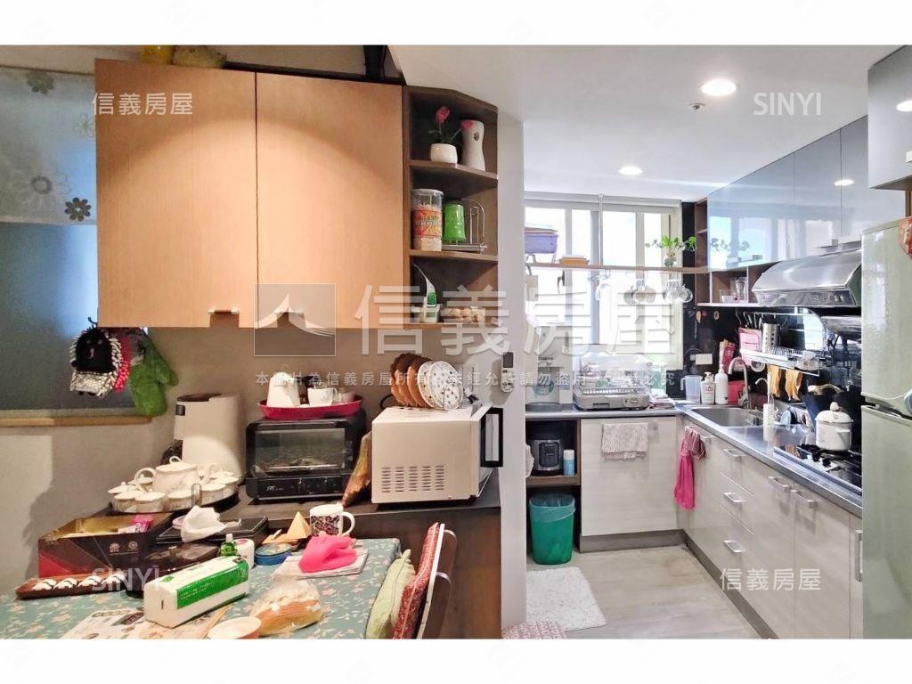 台中陽明高樓視野三房房屋室內格局與周邊環境