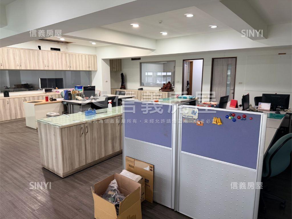 頂崁工業區整棟鋼構廠房房屋室內格局與周邊環境