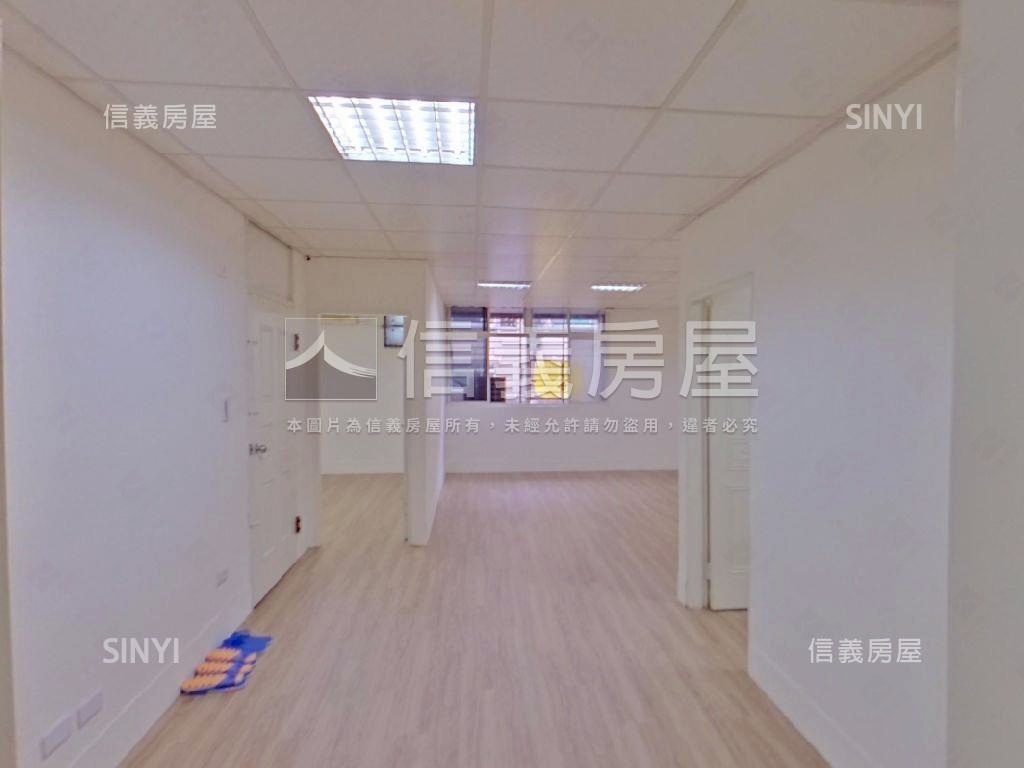 新裝潢，鶯歌國華三樓房屋室內格局與周邊環境