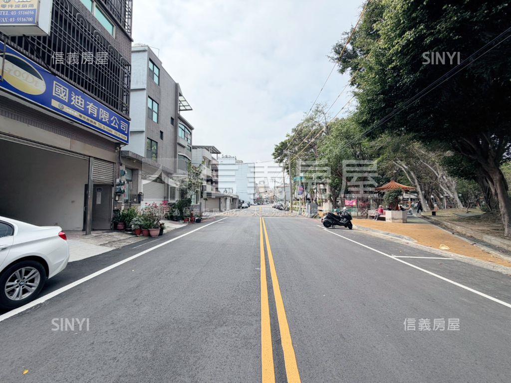 面公園土地房屋室內格局與周邊環境