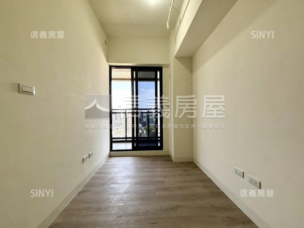 艾美ＭＯＭＡ２房平車房屋室內格局與周邊環境