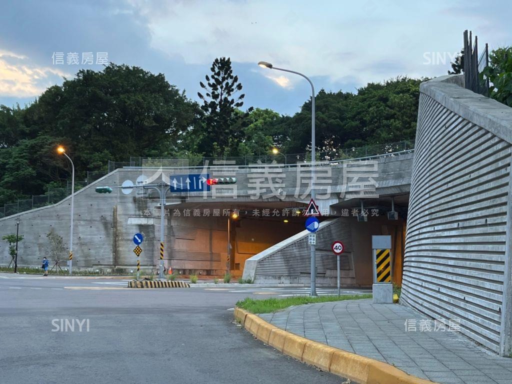 淡江大苑一層一戶景觀佳房屋室內格局與周邊環境