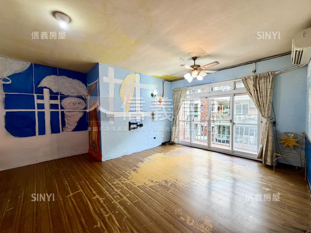 專任！國泰格局黃金三樓房屋室內格局與周邊環境