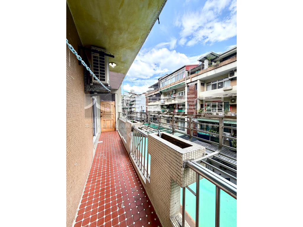 專任！國泰格局黃金三樓房屋室內格局與周邊環境