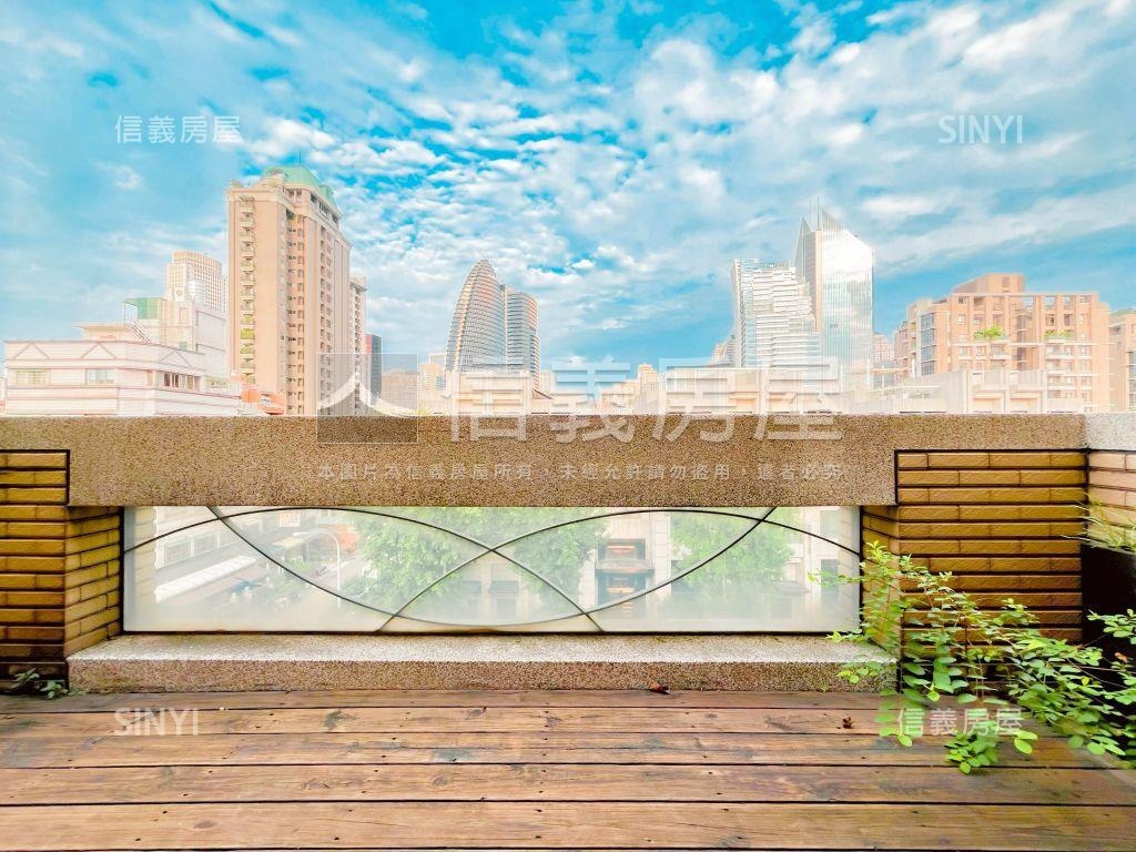 七期臨路裝潢豪墅房屋室內格局與周邊環境