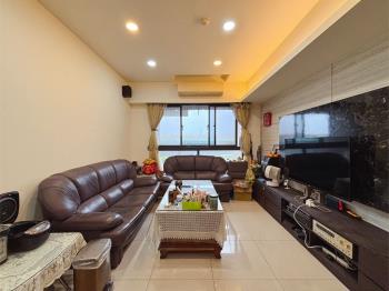 勤樸採光三房車位