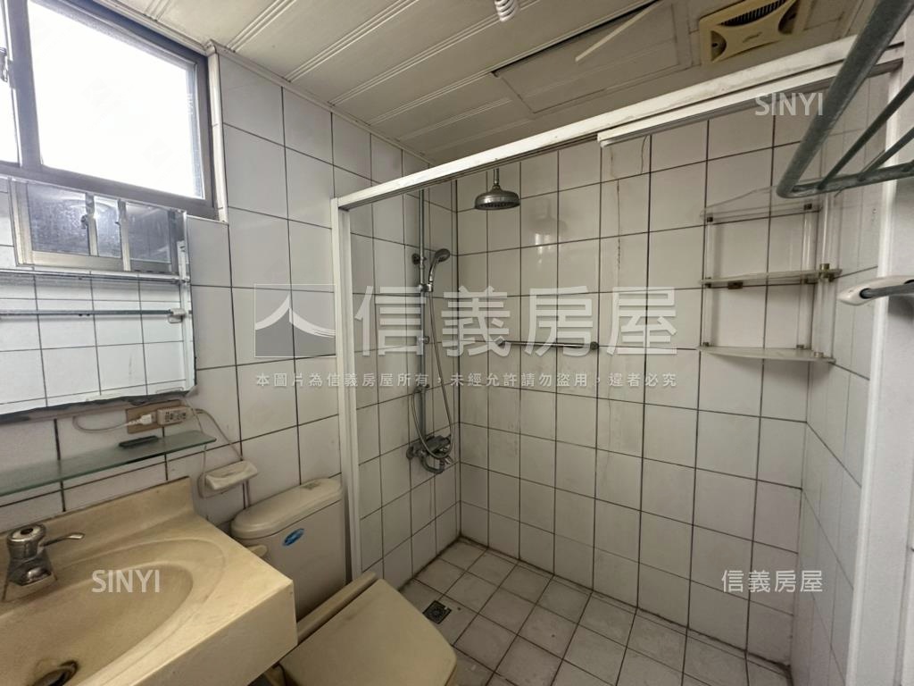 河畔視野寬敞三房附平車房屋室內格局與周邊環境
