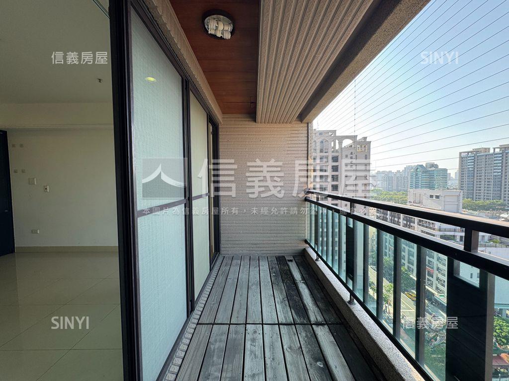 文化翡翠樹海５房平車豪邸房屋室內格局與周邊環境