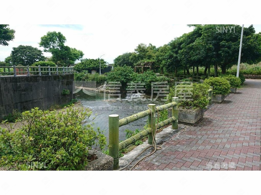 三芝臨路千坪土地可拆賣房屋室內格局與周邊環境
