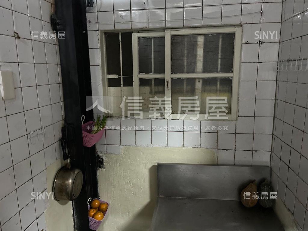 店長推薦近台中公園土地房屋室內格局與周邊環境
