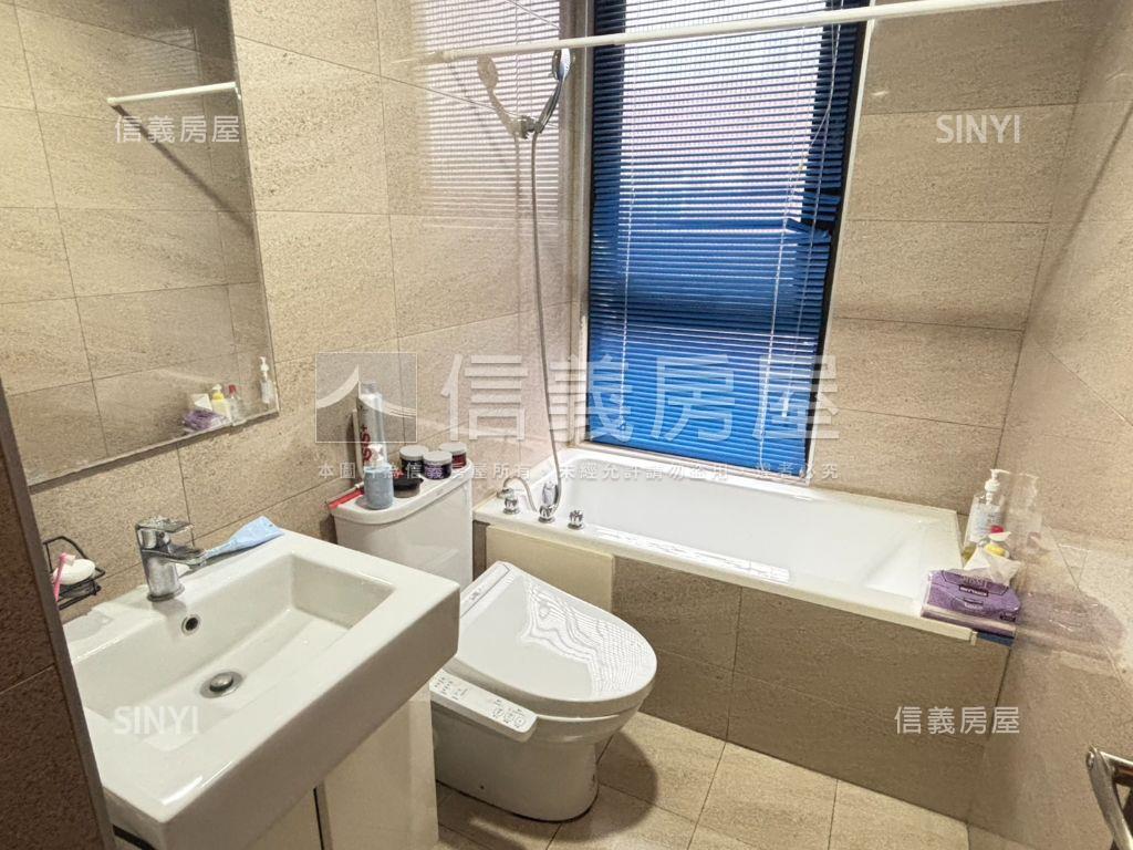 溫馨質感．悅沁三房車位房屋室內格局與周邊環境