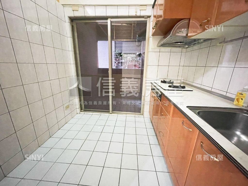 ＭＥ時代創意宅房屋室內格局與周邊環境
