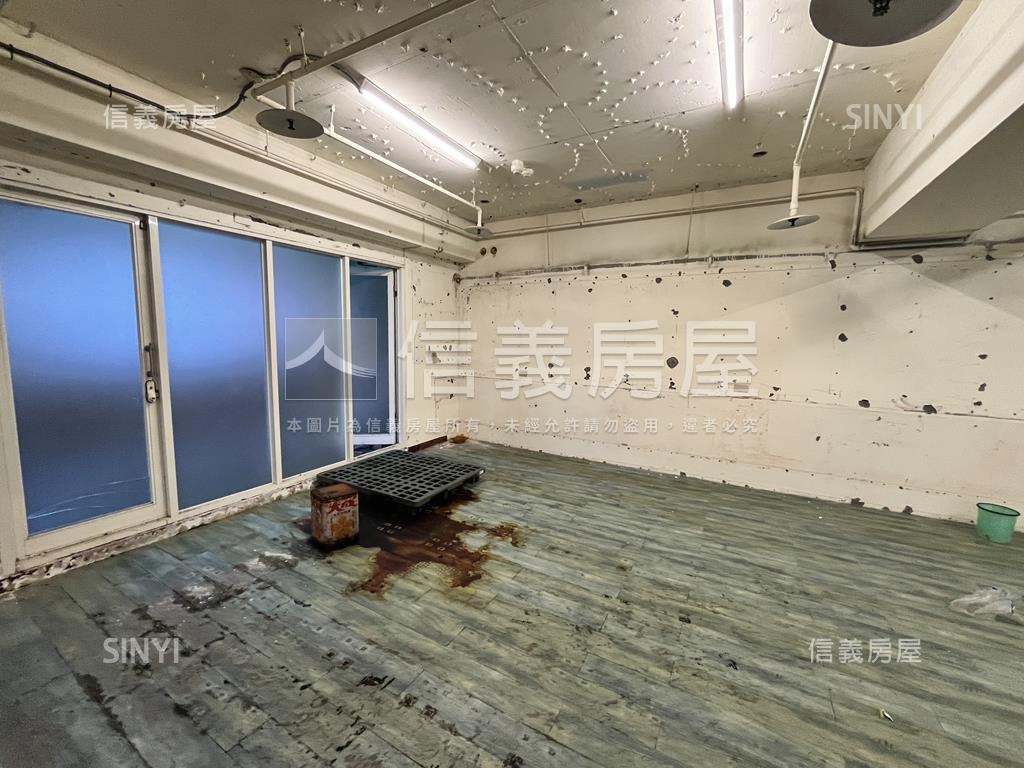 基隆近玉山銀行優質辦公房屋室內格局與周邊環境