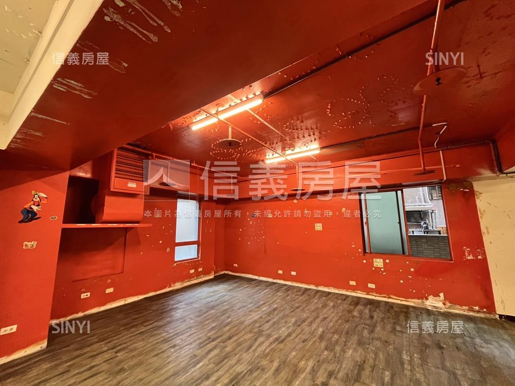 基隆近玉山銀行優質辦公房屋室內格局與周邊環境