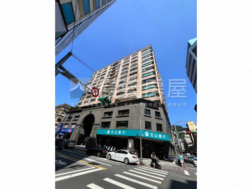 基隆近玉山銀行優質辦公房屋室內格局與周邊環境