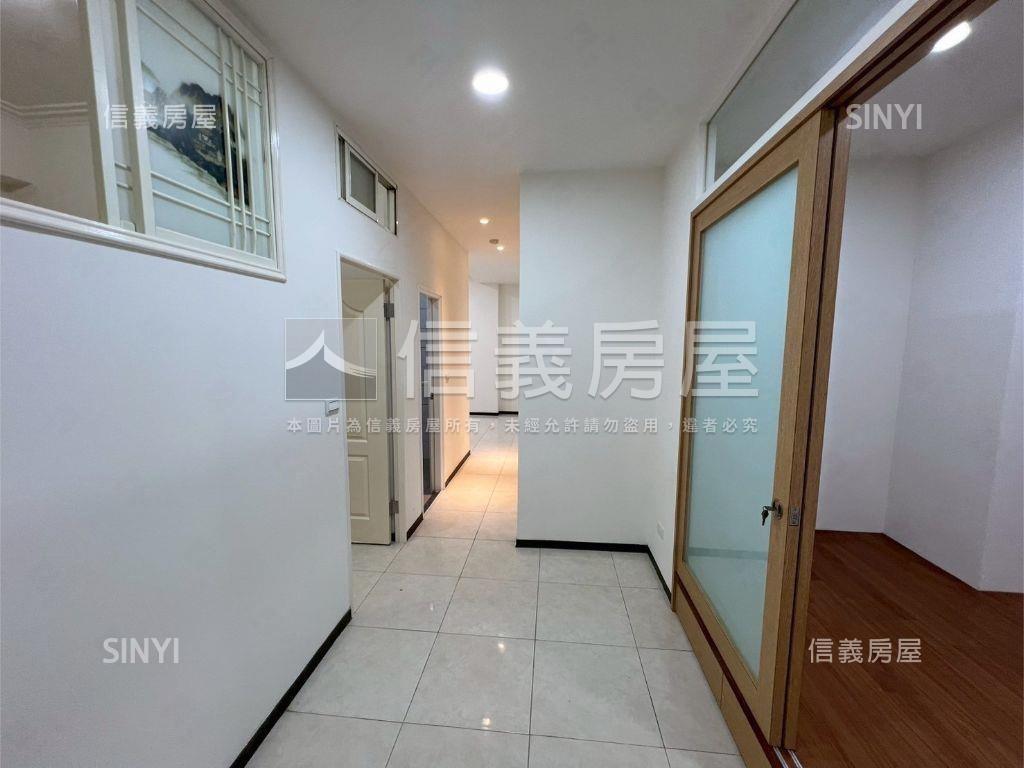 校園綠第稀有一樓房屋室內格局與周邊環境