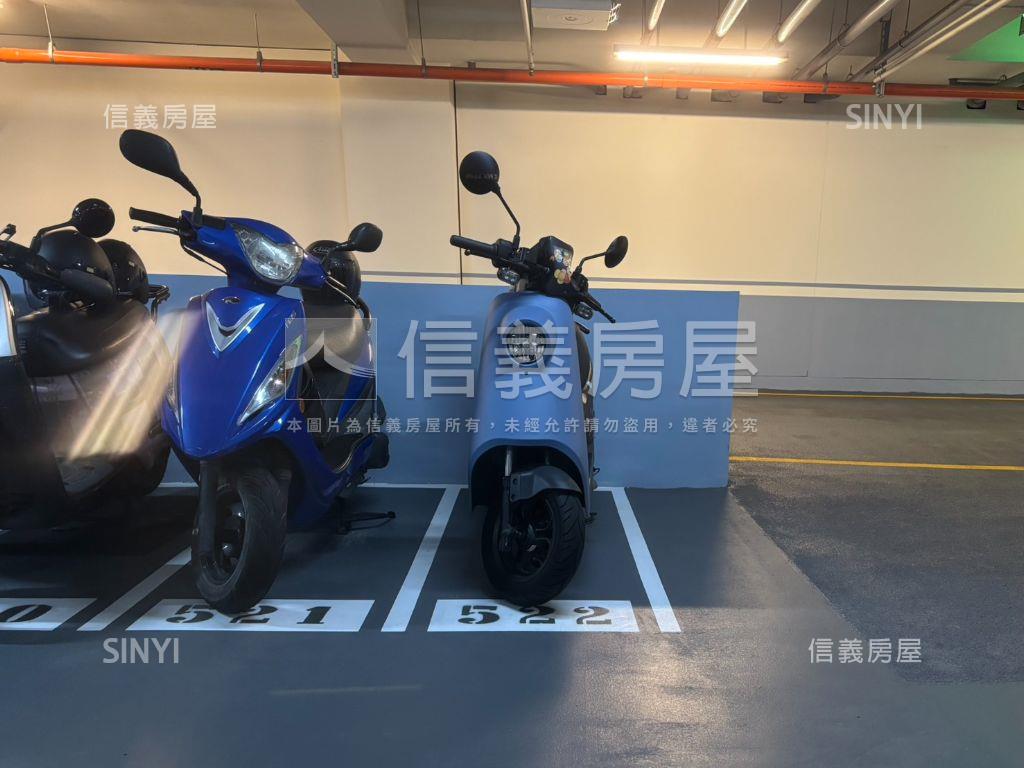專ｉ世界Ｄ３次高３房平車房屋室內格局與周邊環境