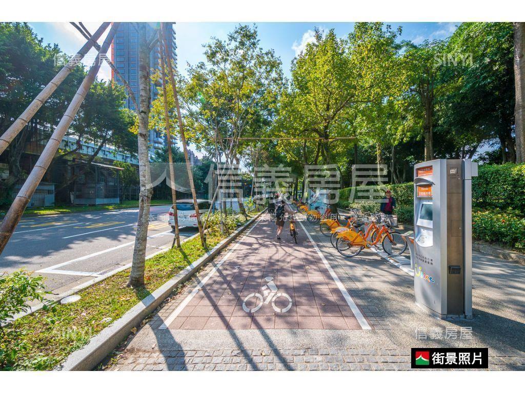 黃金邊間大面寬店面房屋室內格局與周邊環境