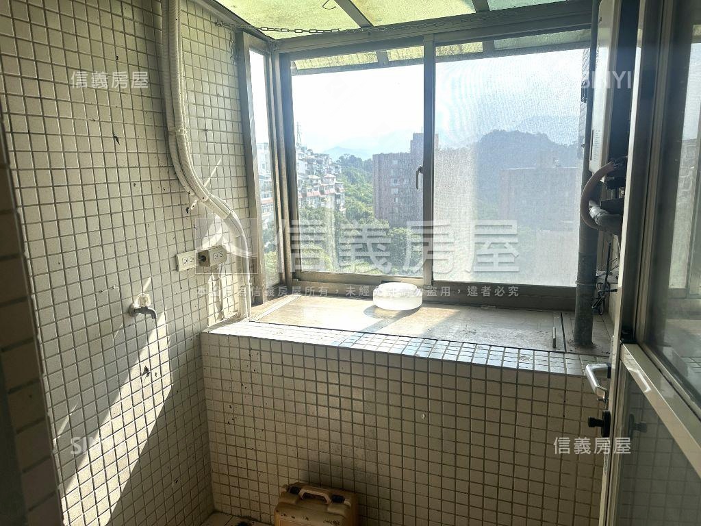 新坡儷景好美景觀三房房屋室內格局與周邊環境