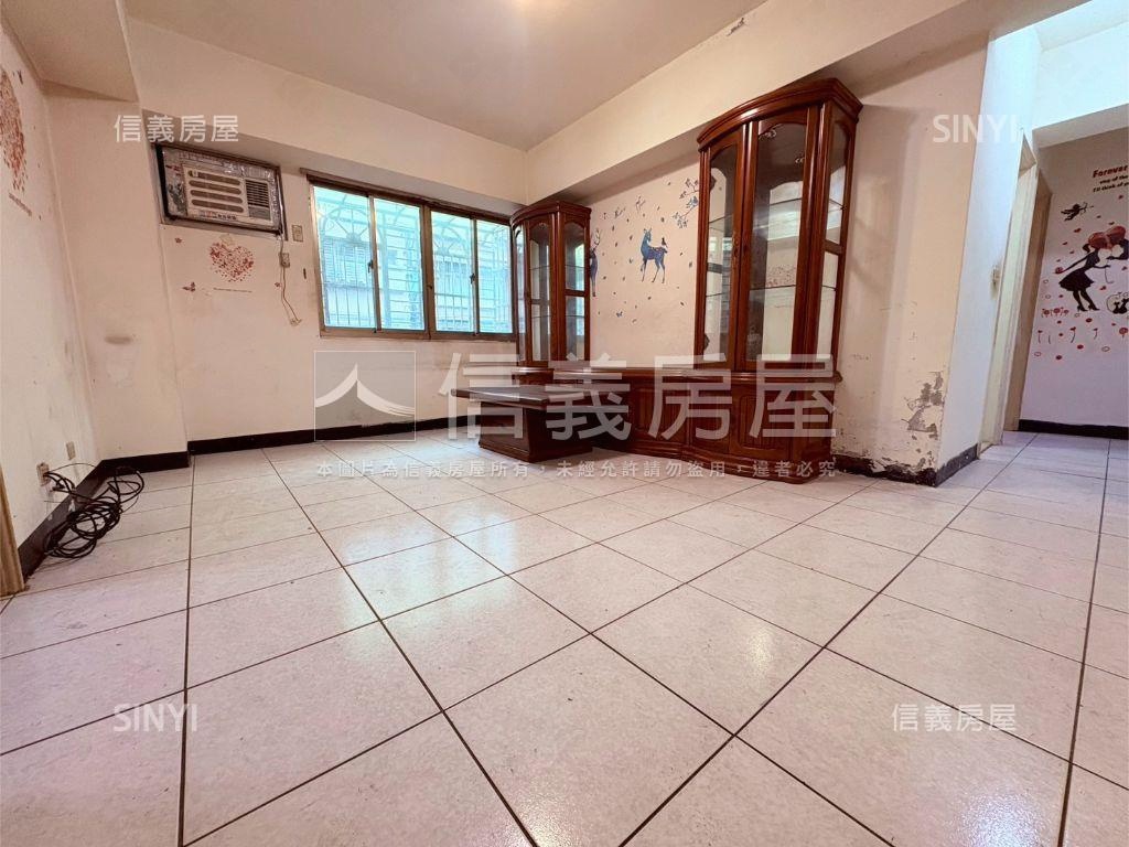 ★低總價電梯三房★房屋室內格局與周邊環境