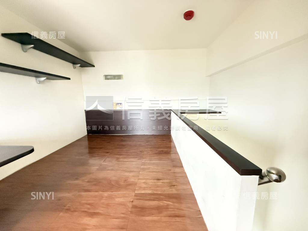 近南應菁英會館明亮套房房屋室內格局與周邊環境