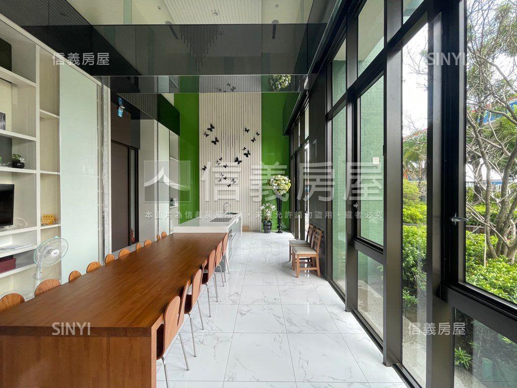 公園美景高樓大三房平面車房屋室內格局與周邊環境