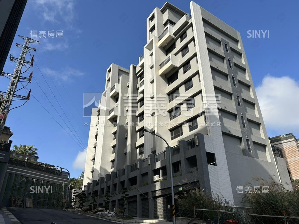 全新交屋！低總價三房車位房屋室內格局與周邊環境