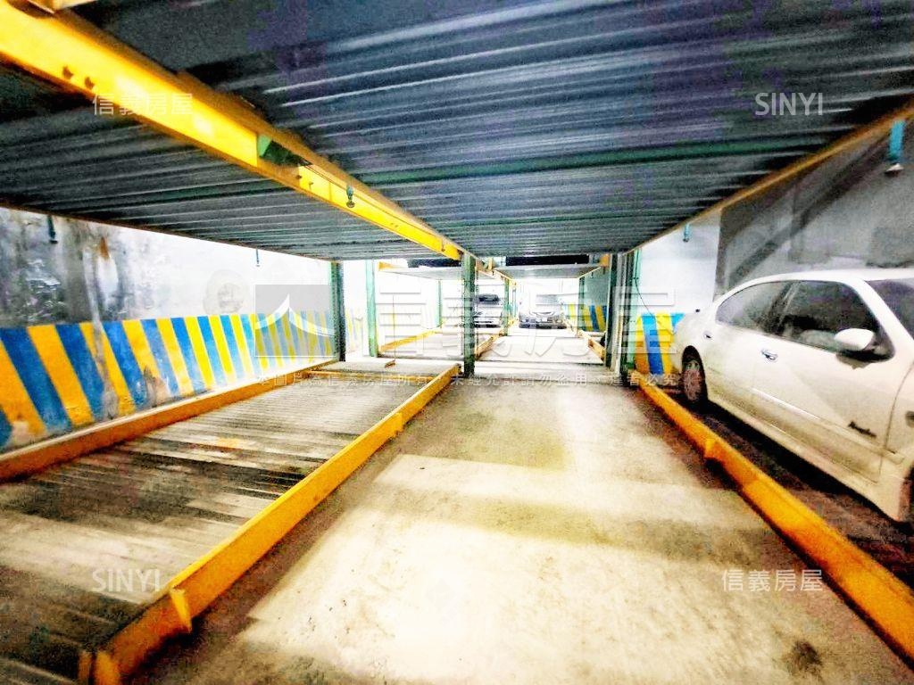 台北ＧＯＧＯ雙機械車位房屋室內格局與周邊環境