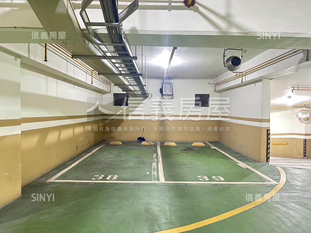 中央公園質感採光三房平車房屋室內格局與周邊環境