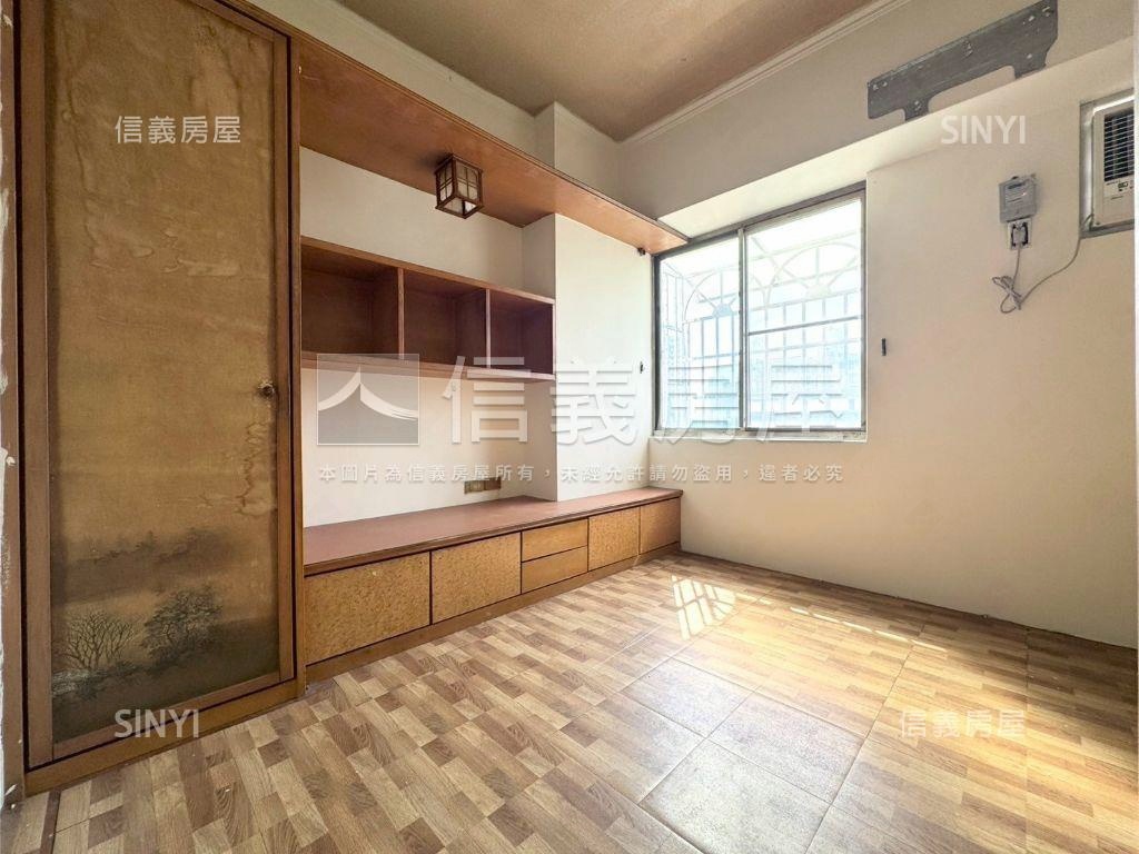 德賢商圈樓中樓四房車位房屋室內格局與周邊環境