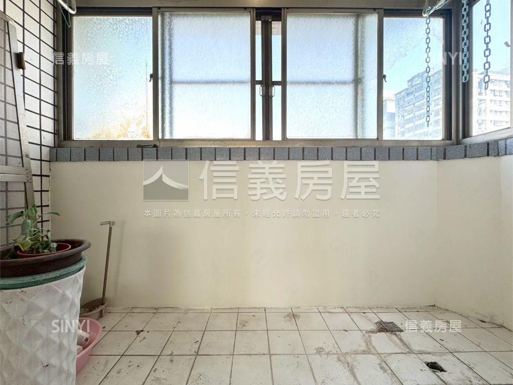 德賢商圈樓中樓四房車位房屋室內格局與周邊環境