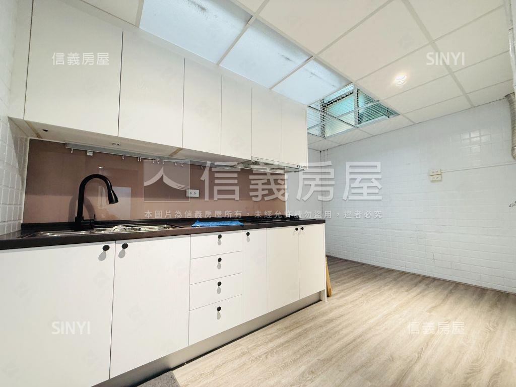 ★櫻城五街黃金店住附平車房屋室內格局與周邊環境