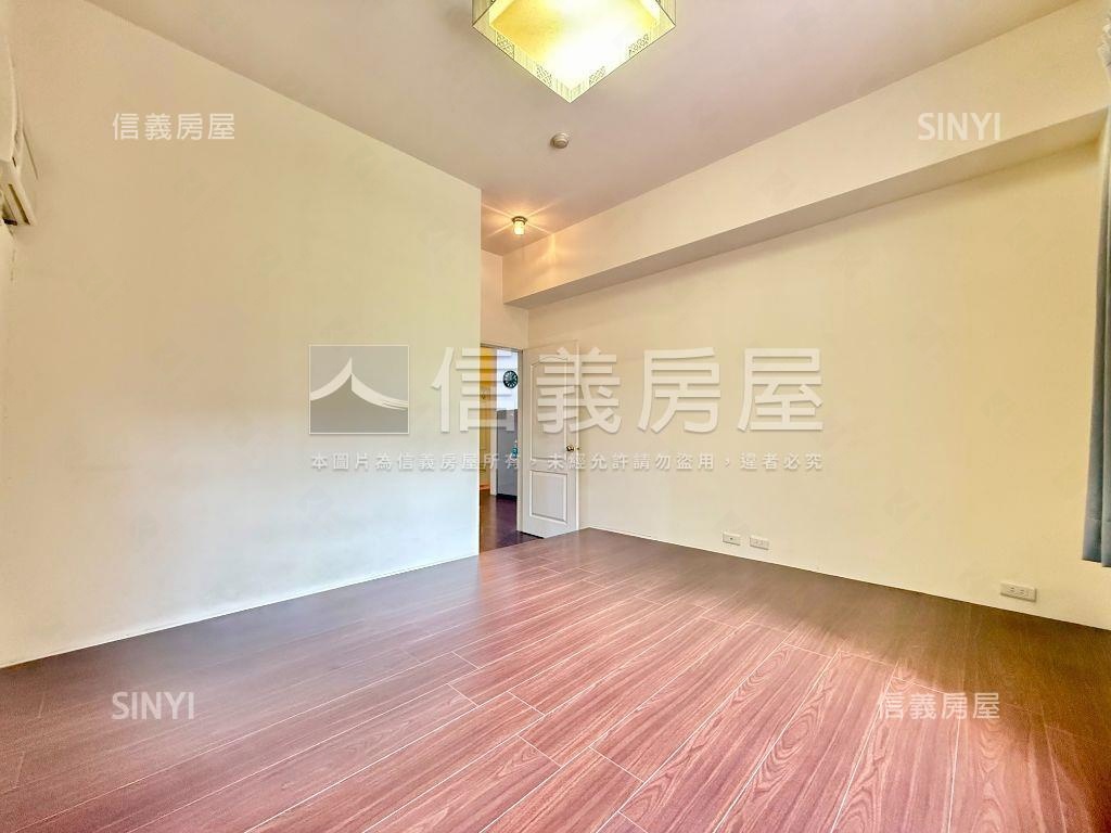 熊貓大觀園三房機上大車位房屋室內格局與周邊環境