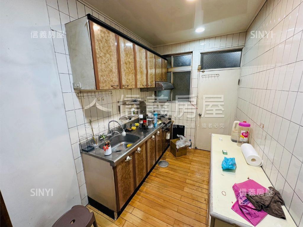 近未來萬大線稀有二樓房屋室內格局與周邊環境