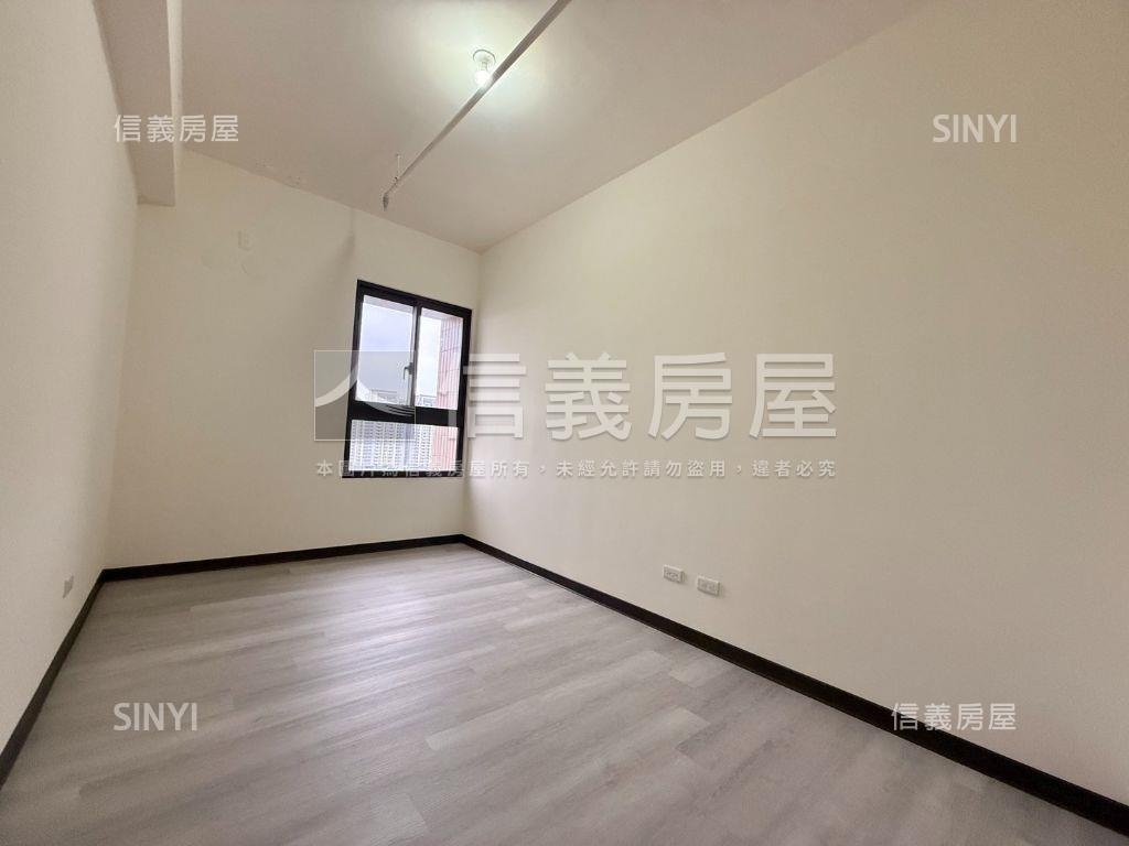 櫻花市鎮之櫻三房平車房屋室內格局與周邊環境