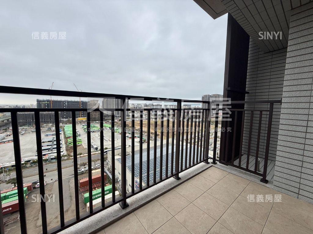 櫻花市鎮之櫻三房平車房屋室內格局與周邊環境