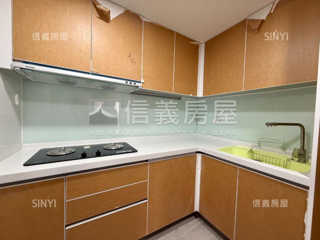 櫻花市鎮之櫻三房平車房屋室內格局與周邊環境