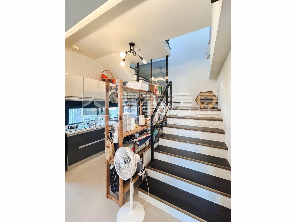 寓見海高樓景觀平車位房屋室內格局與周邊環境