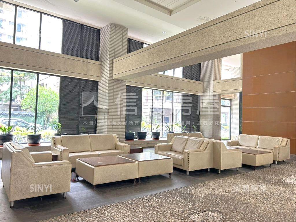 近Ｒ１５大三房庭院宅平車房屋室內格局與周邊環境