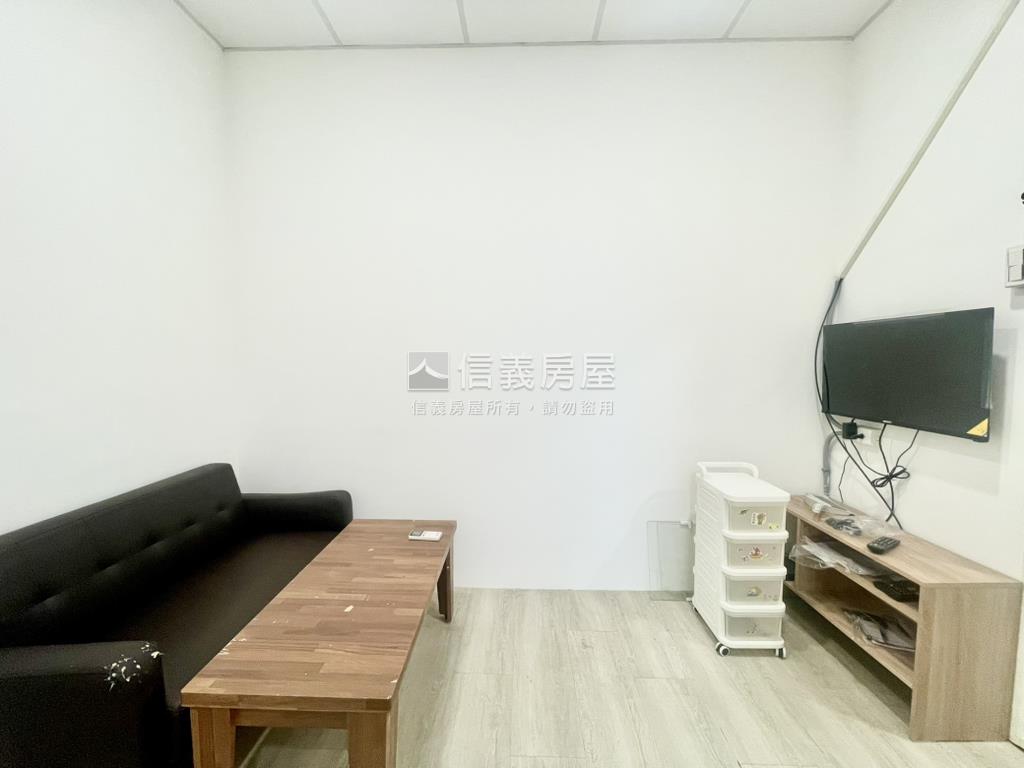 近江子翠捷運富爸爸２樓房屋室內格局與周邊環境