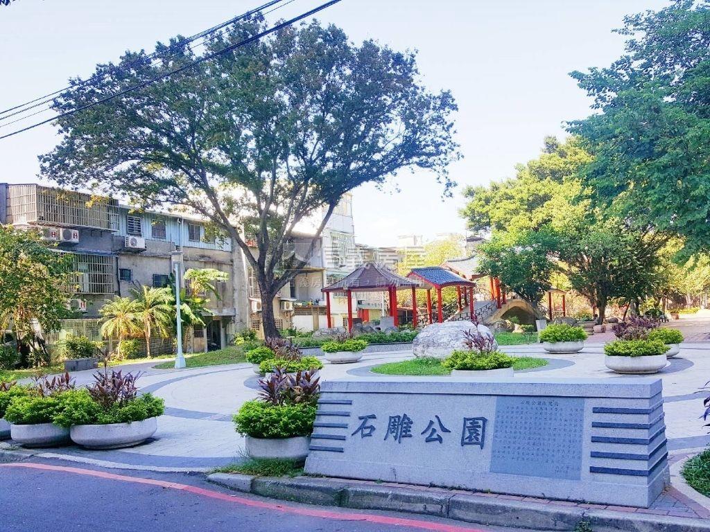 近江子翠捷運富爸爸２樓房屋室內格局與周邊環境