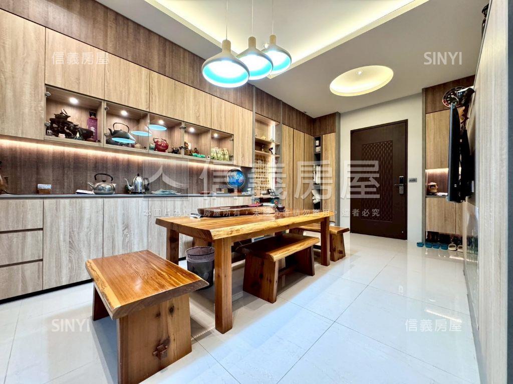 近未來漢神百貨雙車位美墅房屋室內格局與周邊環境