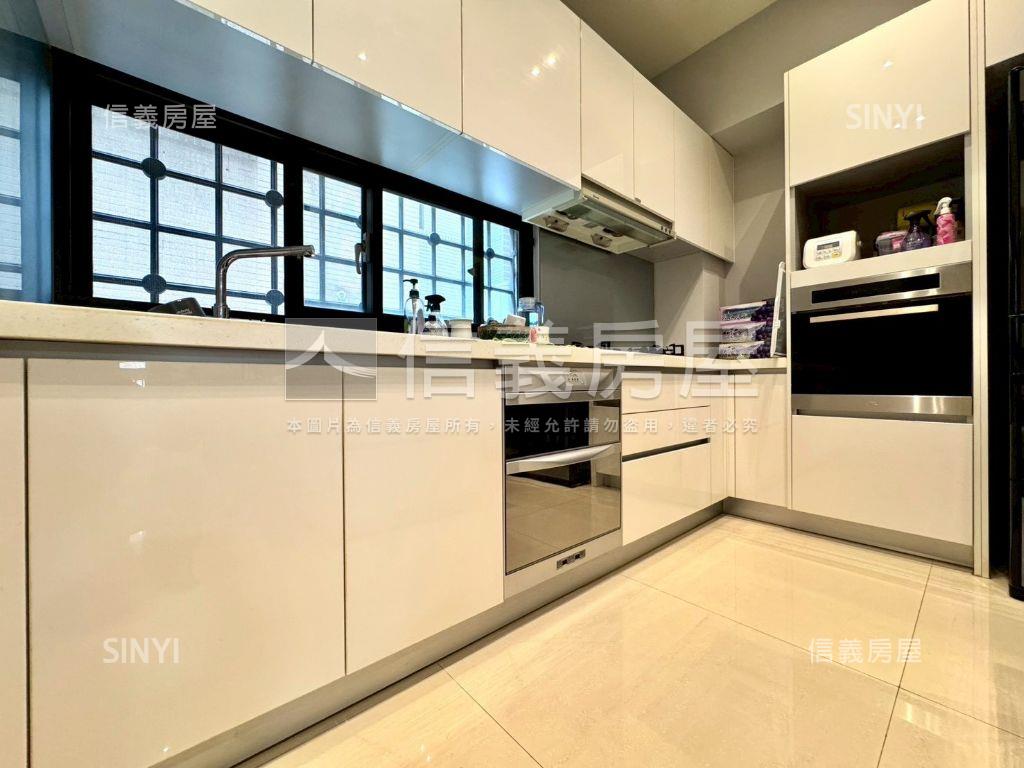 近未來漢神百貨雙車位美墅房屋室內格局與周邊環境