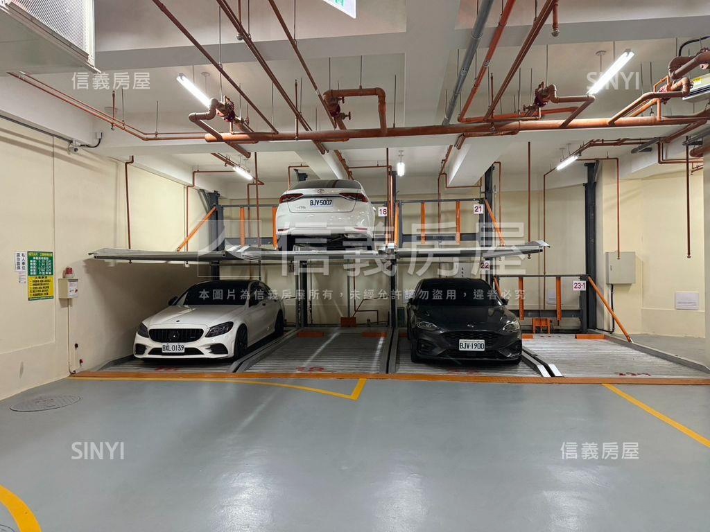 亞灣雙面採光兩房車位房屋室內格局與周邊環境