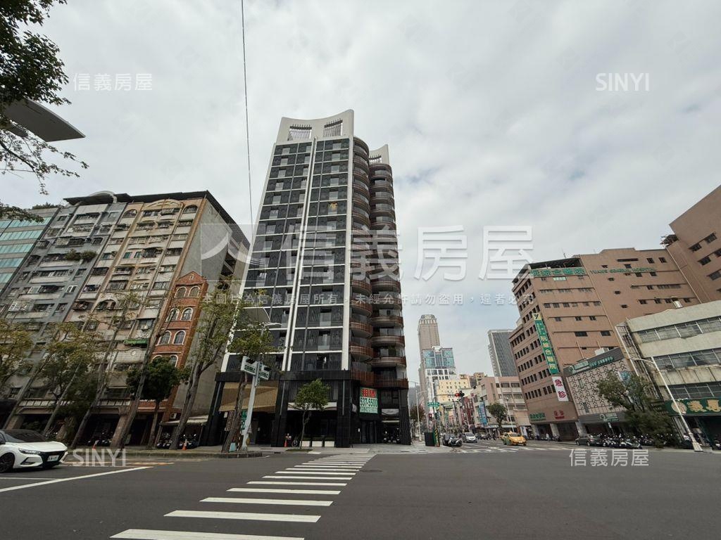 亞灣雙面採光兩房車位房屋室內格局與周邊環境