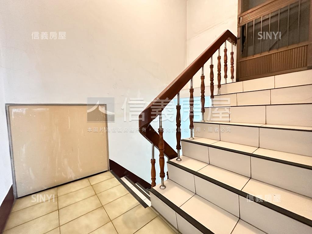 巨蛋核心傳世臨路名邸房屋室內格局與周邊環境