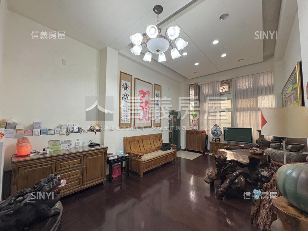 東湖稀有一樓大空間有車位房屋室內格局與周邊環境