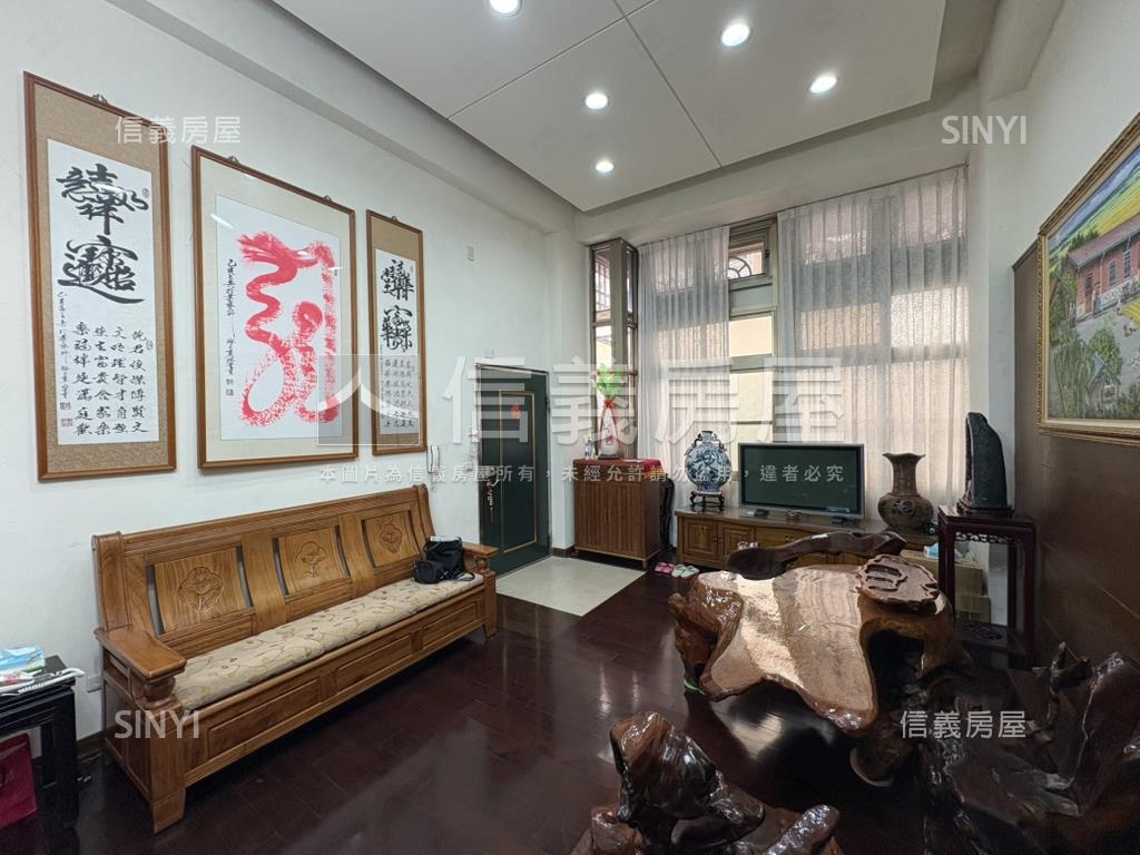 東湖稀有一樓大空間有車位房屋室內格局與周邊環境